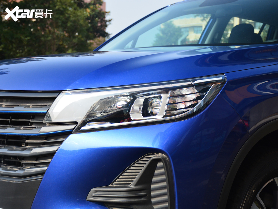 斩获金扳手大奖!问界智享服务成新能源服务标杆