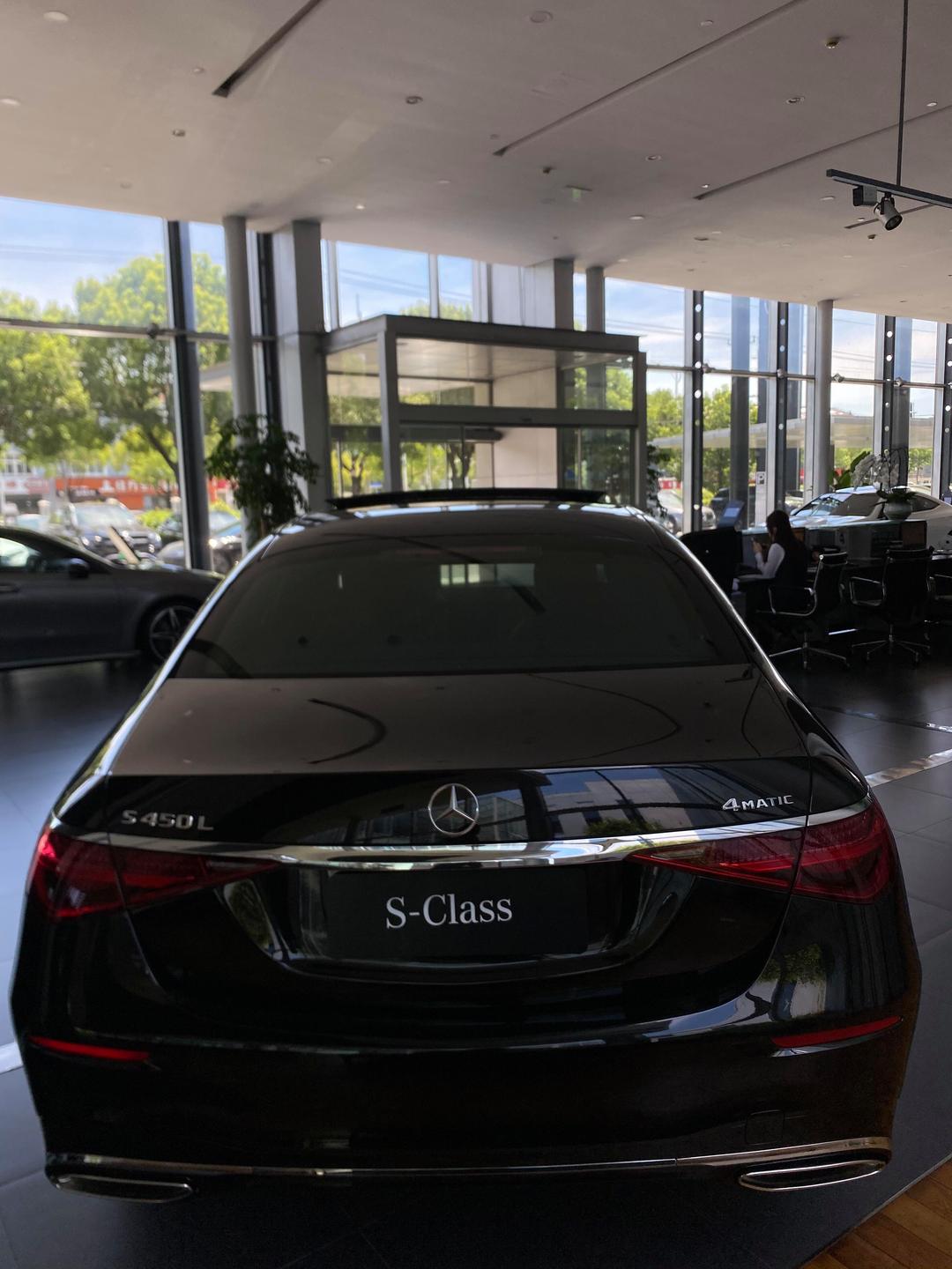 2024款奔驰S500展厅现车特价全国落户 可分期