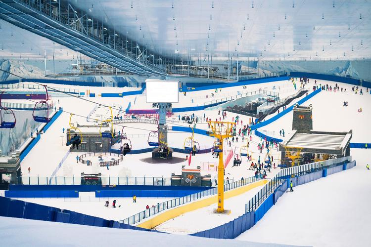 成都飞驰最高降30.5万 仅251万可入手