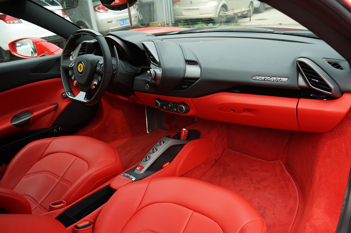 潘励驰：车辆合格证将于本月内交付予已付清车款的客户