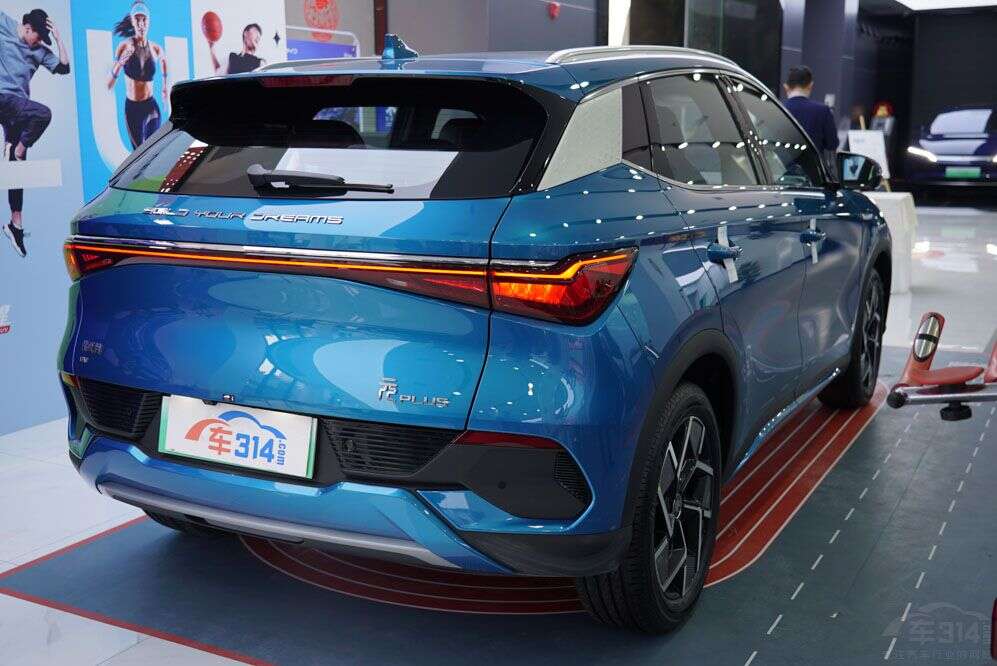 新能源汽车要"跑得起来"还要"用得下去"