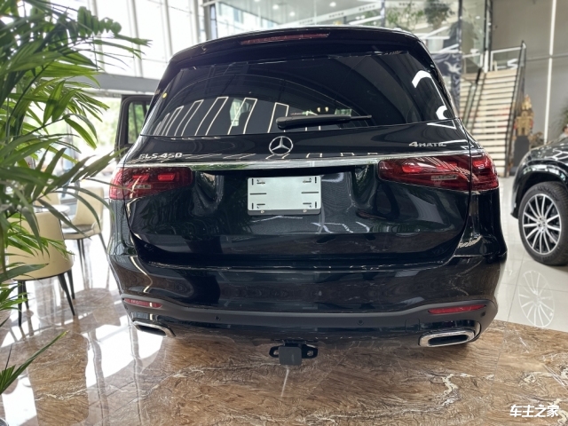 现购奔驰GLS加版让利促销中 店内让利达20万元