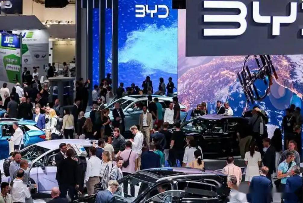 外媒：中欧引领全球电动汽车增长